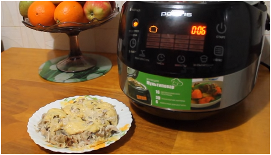 Julien mit Hühnchen und Pilzen: Rezepte zum Kochen im Backofen, in einer Pfanne, in einem langsamen Herd 10