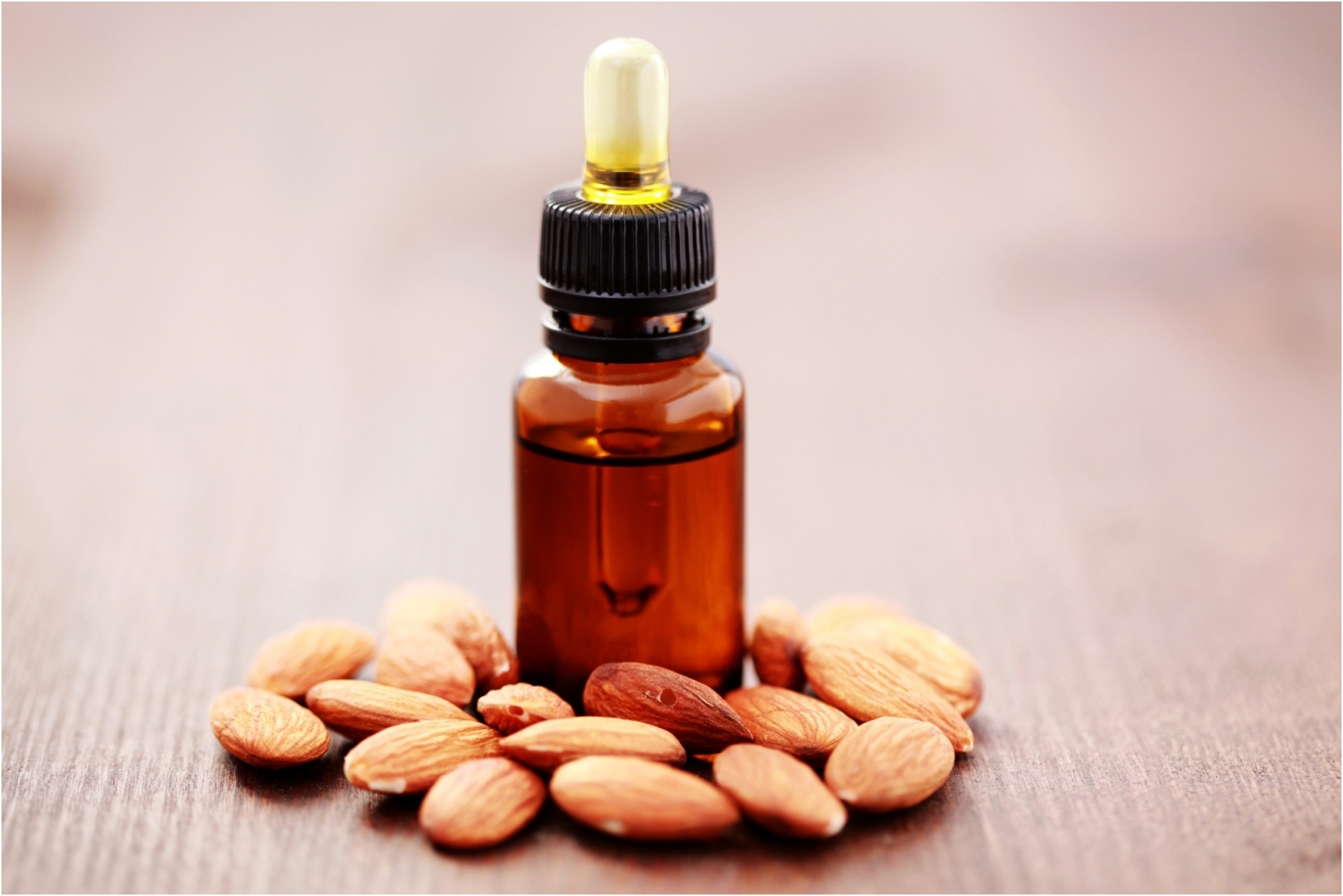 Almond Face Oil: Verwendung von Falten und anderen Problemen? Bewertungen von Öl von Mandelmuttern 03