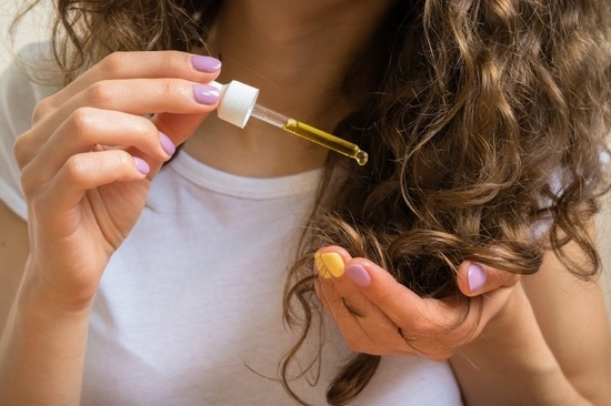 Haarmaske mit Burföl: Rezepte, die mit Ei und Pfeffer kochen. Eigenschaften des Antrags 03