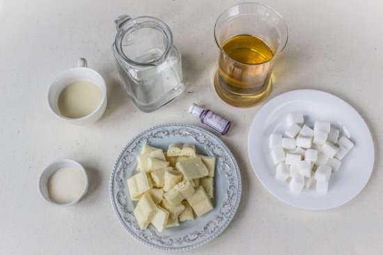 Spiegeleisen für Kuchen: Weiß, Schokolade und farbige glasierte Rezepte 07