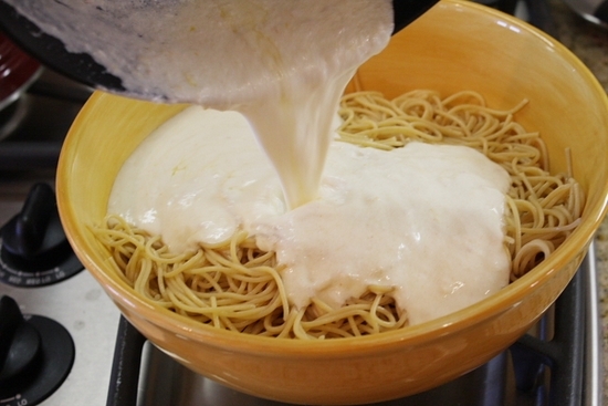 Wie man Sahnesauce für Spaghetti kocht: Rezepte mit Fotos 10