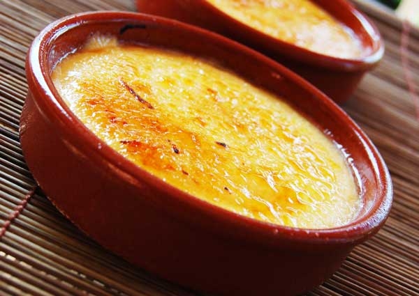 Creme-BRUAL: Rezepte mit Fotos. Wie man Dessert-Sahne Brule kocht? 05