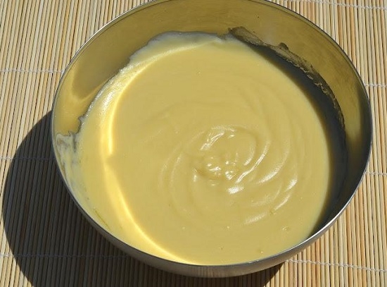 Creme für Kekskuchen: Beste Vorbereitungsrezepte mit Sauerrahm, Kondensmilch und Schokolade 13