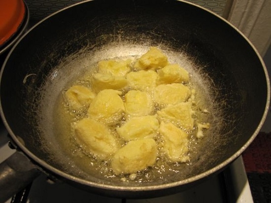 Äpfel in einem in der Backofen gebackenen Teig: Eine Auswahl der besten Rezepte 13