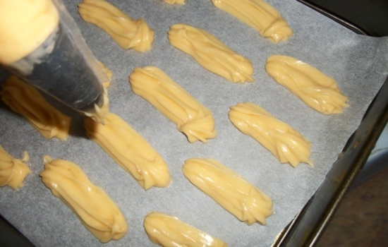 Vanillepudding für Eclairs: Schritt-für-Schritt-Rezepte zur Herstellung einer sanften Backfüllung 15