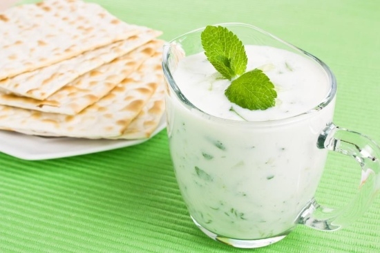 Wie man Ayran kocht? Rezept-Iran zu Hause 01