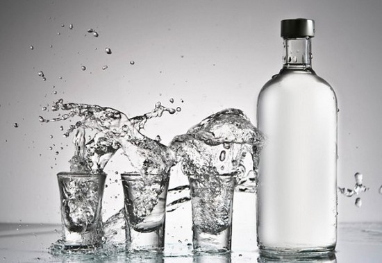 Wie man Alkohol verdünnt, um einen Drink-Wodka zu bekommen? 05