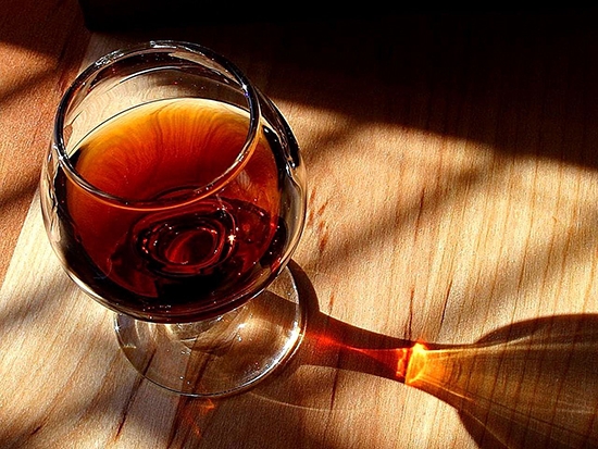 Alkohol Cognac zu Hause: Kochrezepte. Wir machen Brandy schnell und lecker von Alkohol! 04