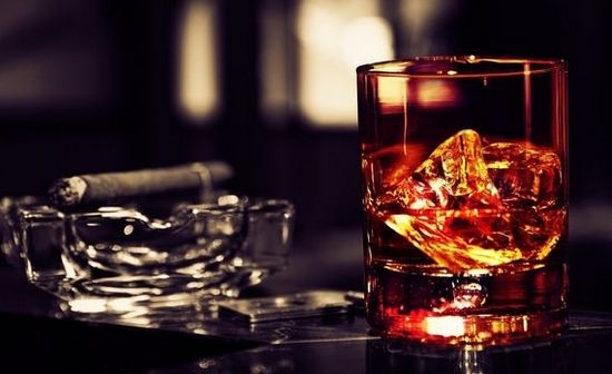 Wie zu Hause, um Whisky von Moonshine vorzubereiten: Bewährte Rezepte 06