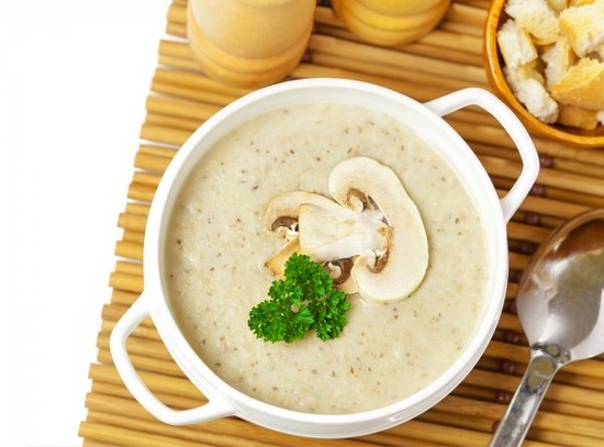 Pilzsuppe Champignon-Sahne mit Sahne und anderen Gerichten Rezepte 01