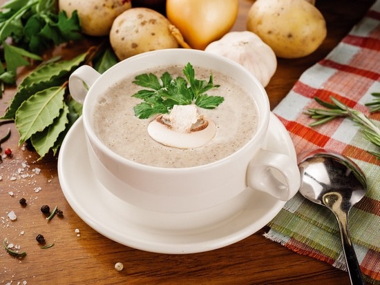 Pilzsuppe Champignon-Sahne mit Sahne und anderen Gerichten Rezepte 08