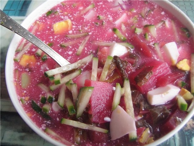 Kalter Borsch mit mariniertem Rüben 04