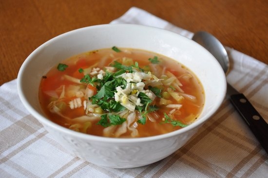 Squeeze-Suppe mit Sauerkraut: Klassisches Vorbereitungsrezept 01