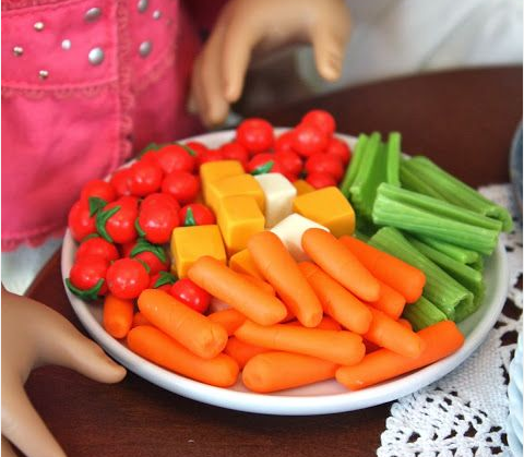 Wie man Essen für Puppen macht? Merkmale der Lebensmittelherstellung für Plasticine Puppen und Polymerlehm 05