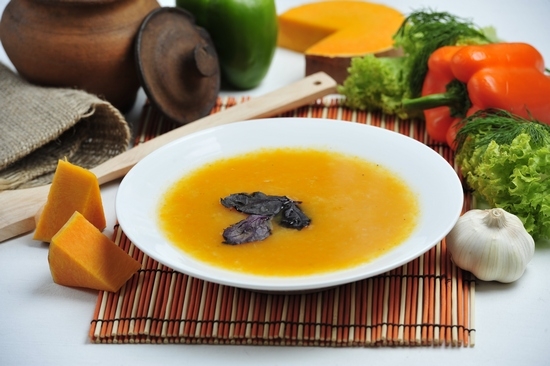 Kürbispüree-Suppe: Rezepte mit Hühnchen, Käse, Sahne, Diät und für Kinder, von Julia Vyotsskaya, in einem Topf, in einem Topf und einem langsamen Herd 02