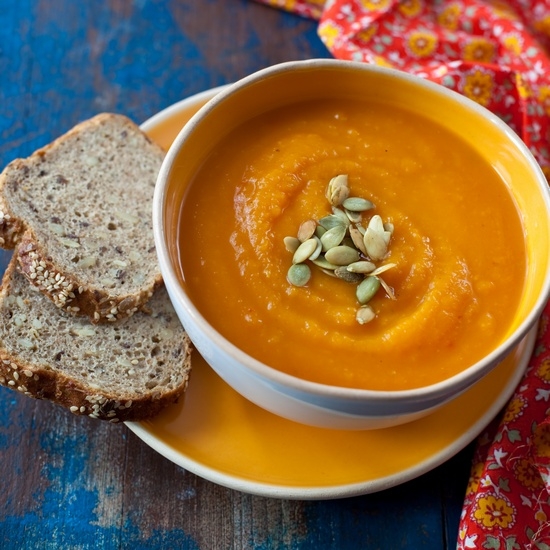 Kürbispüree-Suppe: Rezepte mit Hühnchen, Käse, Sahne, Diät und für Kinder, von Julia Vyotsskaya, in einem Topf, in einem Topf und einem langsamen Herd 05