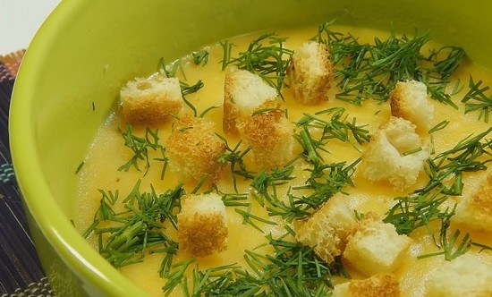 Wie man Püree-Suppe mit Croutons kocht: Schritt-für-Schritt-Rezept 02