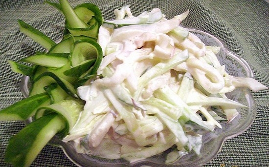 Tintenfischsalat mit Gurke und Ei: Rezepte der leckersten Snacks 07