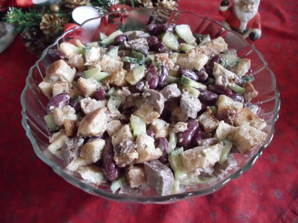 Rindfleisch-Cluster-Salat: Vorbereitungsmerkmale. Traditionelles Rezept für einen Rintersalat mit Rindfleisch 02