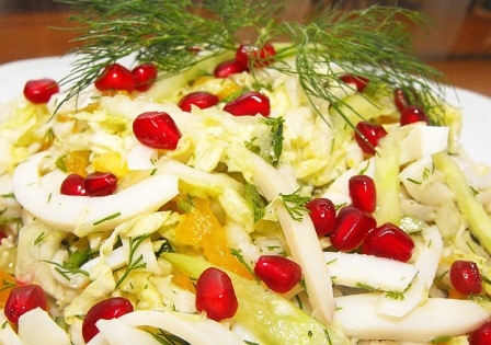 Salat mit Tintenfisch, Granate und Pekijingkohl 01