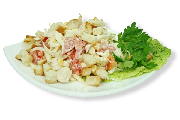 Salat mit Mais und Cracker: Rezept. Wie man Hühnersalat und Cracker kocht? 02