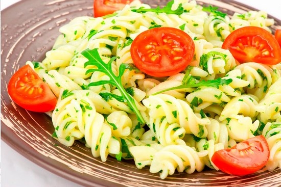 Wie man Pasta in Multivarce Redmond, Polanis und Panasonic kocht: einfache und leckere Rezepte 01