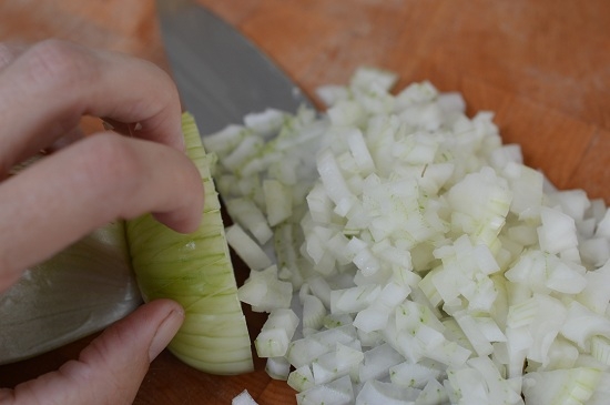 Hühnerkoteletts für ein Paar in einem langsamen Herd «Redmond» und «Polaris»: Beste Rezepte 15