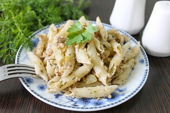 Pasta fällt in Multicooker: Eine Auswahl der besten Rezepte mit Fotos 01