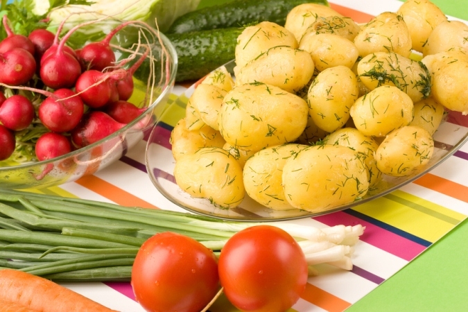 Junge Kartoffeln in einem langsamen Kocher: Rezepte. Wie braten Sie Kartoffeln in einem langsamen Herd?? 01