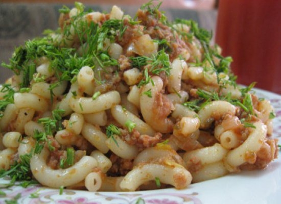 Pasta fällt in Multicooker: Eine Auswahl der besten Rezepte mit Fotos 07