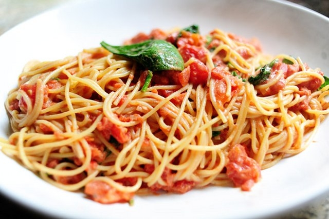 Pasta in einem langsamen Kocher: Kochen. Beste traditionelle Teigwarenrezepte 03