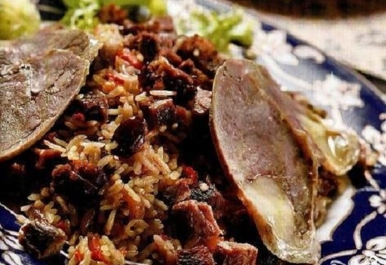 Hammelfleisch Pilaf in einem langsamen Herd: Rezepte für echte Feinschmecker 10