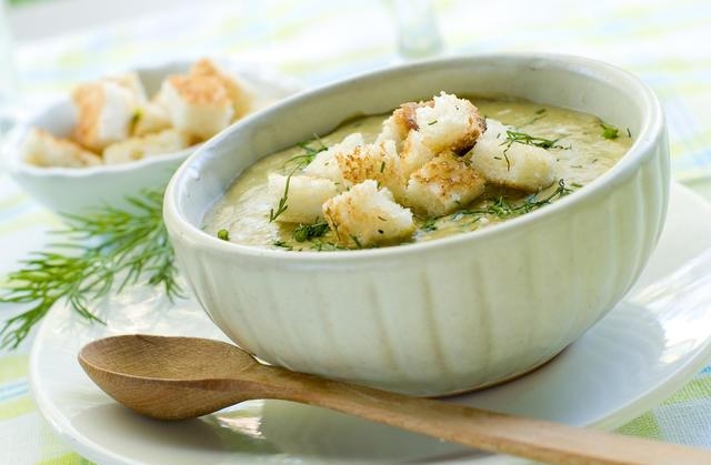 Gemüsesuppe in einem langsamen Herd: Rezepte. Wie man Mageresuppe in einem langsamen Kocher kocht? 04