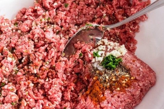 Maschine für Knödel von Rindfleisch und Schweinefleisch 03