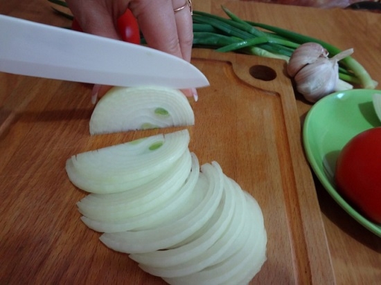 Gulasch von der Leber des Rindfleischs mit der Soße: beste Rezepte mit Fotos 05