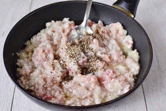 Wie kocht man köstliche, saftige, üppige Hühnchenhackfleisch: beste Rezepte 05