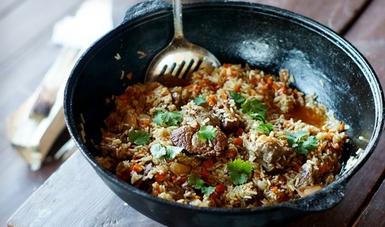 Wie man Pilaf im Kessel kocht, auf dem Feuer? Rezepte plov von Lamm, Schweinefleisch, Hühnchen 08