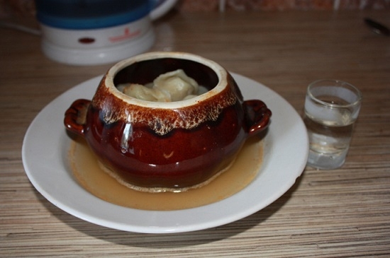 Wie man Knödel in einer Mikrowelle mit Wasser und an Sauerrahm kocht? 02