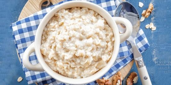 Wie man köstliche Haferflocken auf Milch kocht? Kalorien- und andere Eigenschaften von Milch Hercules Brei 06