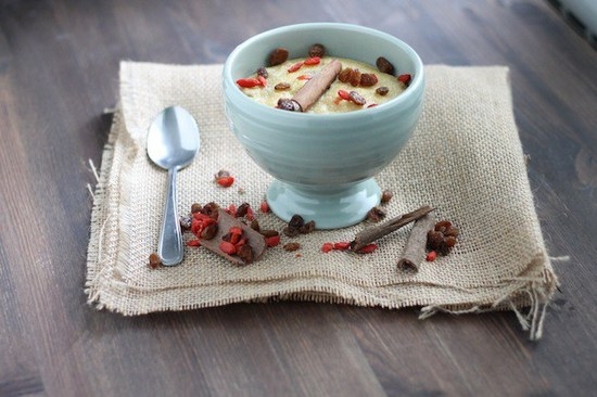 Wie und wie viel, um Maisbrei auf Wasser und Milch aus Mais-Getreide zu kochen? 05