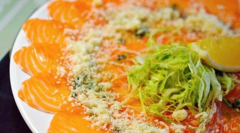 Salmon Carpaccio: Rezepte. Wie man Carpacho kocht? 04