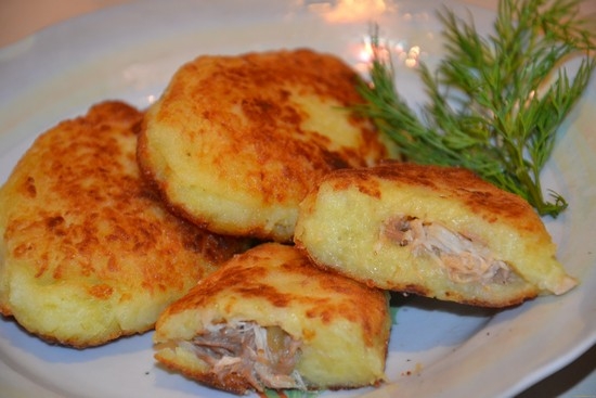 Kartoffel Zrazy mit Pilzen: Schritt-für-Schritt-Rezept für Bratpfanne und im Ofen, mit Käse, Huhn, Fleisch 05