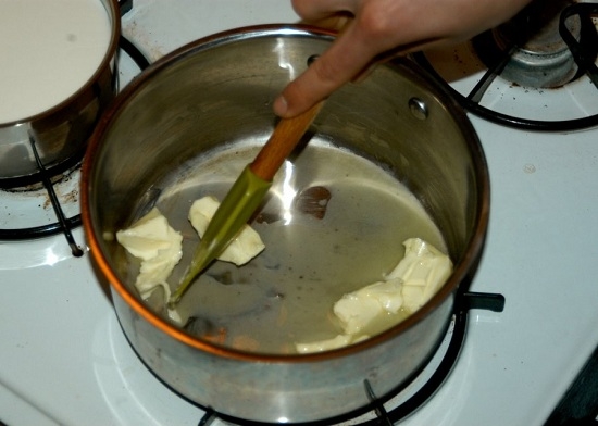 Hähnchenbrust in cremiger Sauce: Kochen von Rezepten in einer Bratpfanne, in einem langsamen Kocher und einem Backofen 14