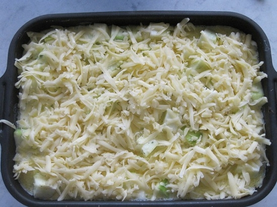 Hähnchenbrust in cremiger Sauce: Kochen von Rezepten in einer Bratpfanne, in einem langsamen Kocher und einem Backofen 20