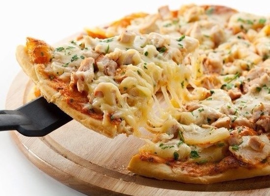 Huhn mit Ananas im Backofen: Rezepte klassischer Gerichte und Kochpizza 11