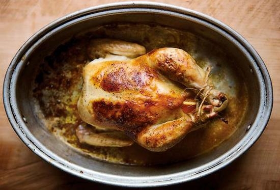 Huhn in Bier: Rezepte zum Kochen würziger Gerichte im Backofen 01