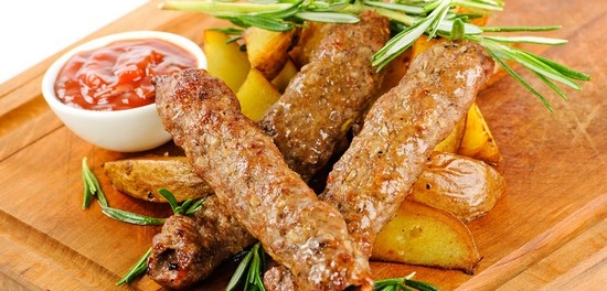 Lullee Kebab im Backofen: Rezept mit Foto-Kochen Foto eines Kebabs von Schweinefleisch, Huhn, Rindfleisch 01