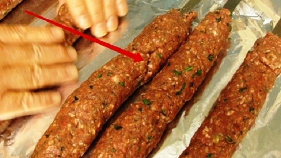 Lulya Kebab von Lamm: Rezepte zum Kochen und in einer Pfanne 08