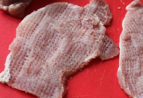 Fleisch in einer Folie im Ofen oder wie leckeres Backen Schweinefleisch und Rindfleisch? 04