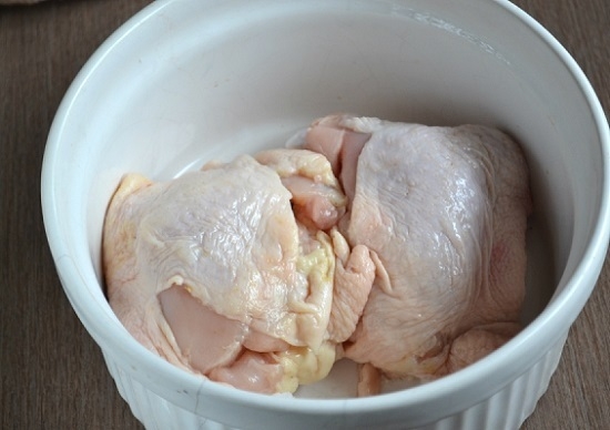 Fleisch mit Pilzen in Sauerrahmsauce: Schweinefleischkochen Rezepte, Rindfleisch und Huhn 09